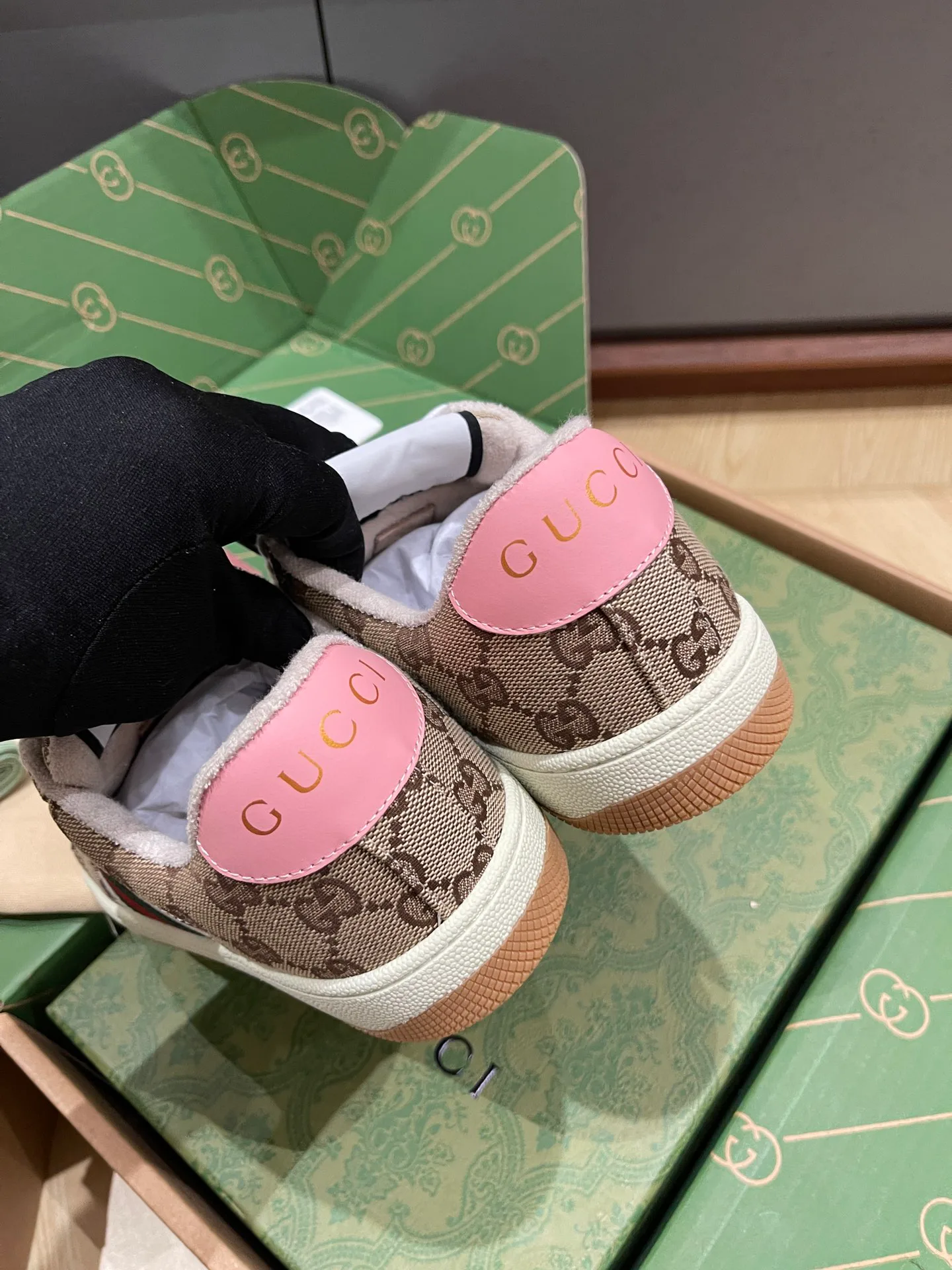 Кроссовки Женские Gucci 1331210