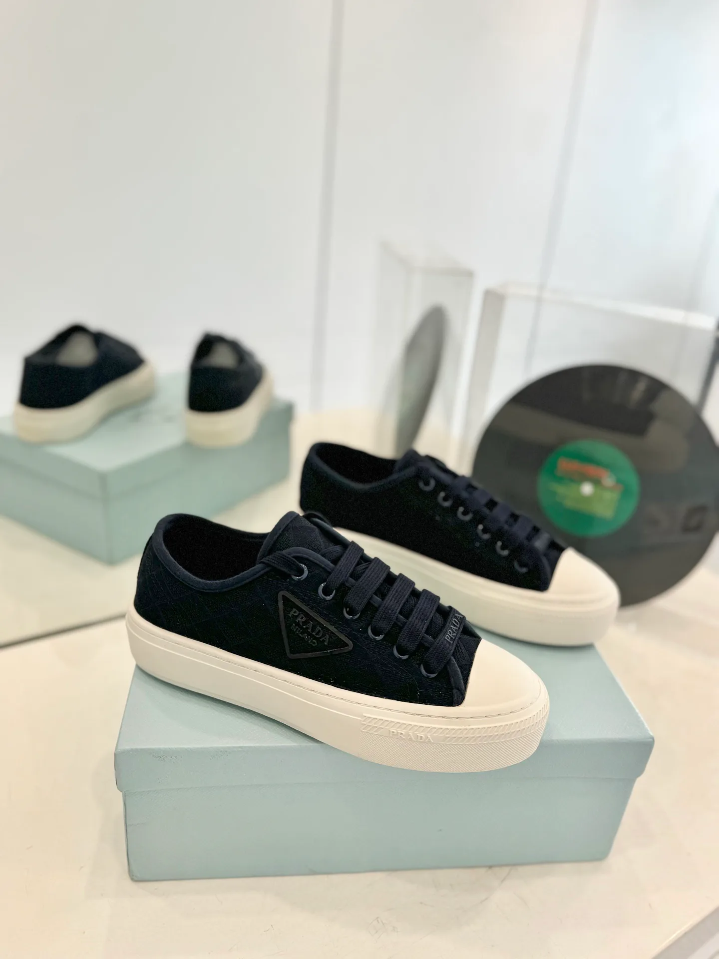 Кроссовки Женские Prada 9535105
