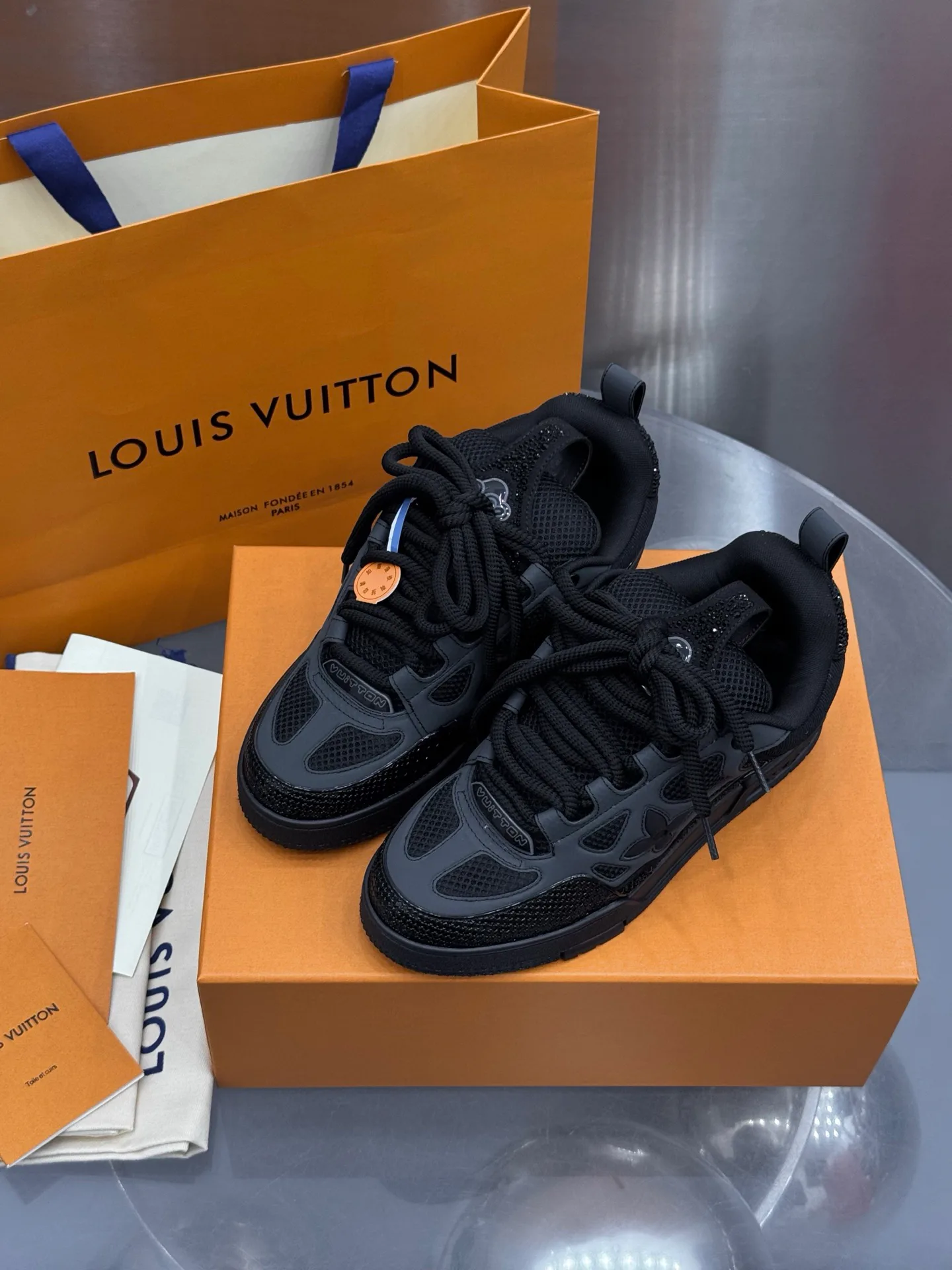 Кроссовки Мужские Louis Vuitton 19073413