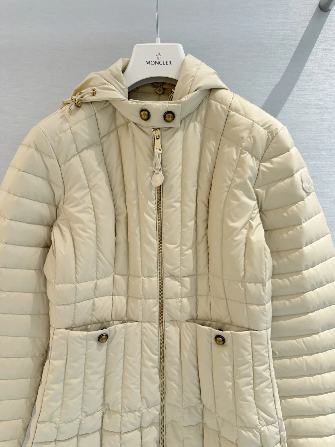 Куртки И Пуховики Женские Moncler 18440099