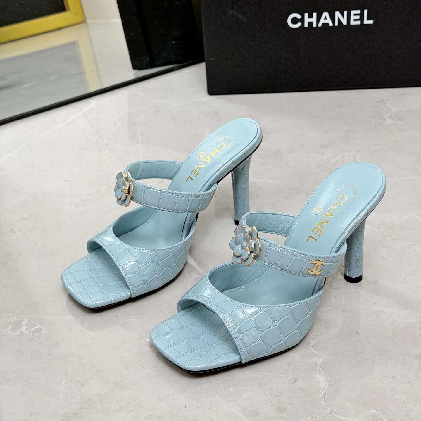 Босоножки Женские Chanel 17335032