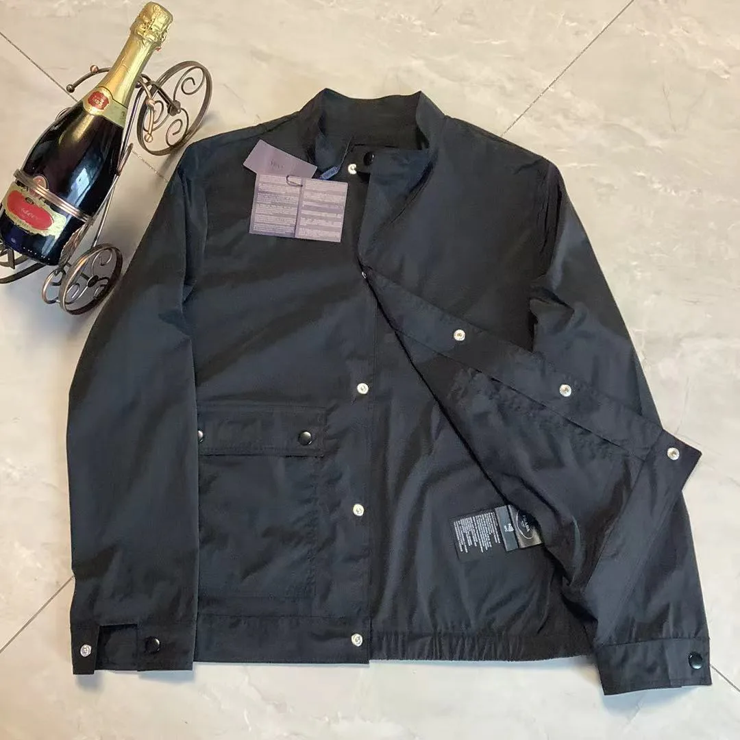 Куртки И Пуховики Мужские Prada 11763332