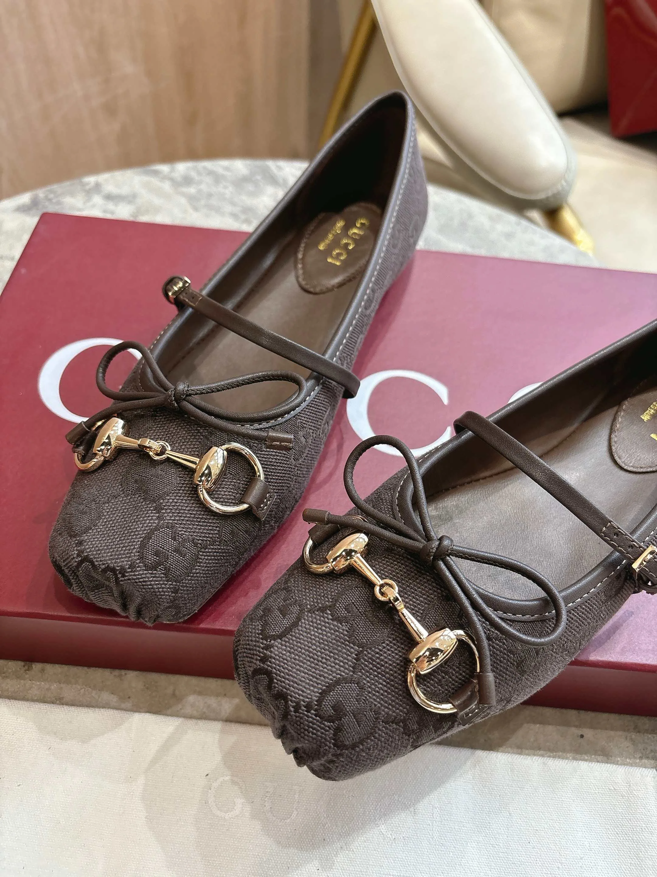 Балетки Женские Gucci 556071