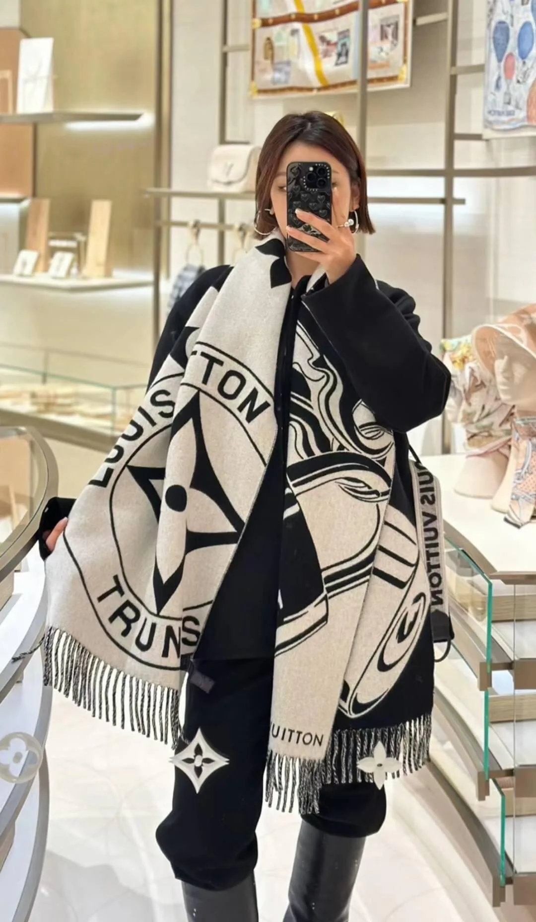 Шарфы Louis Vuitton 4015