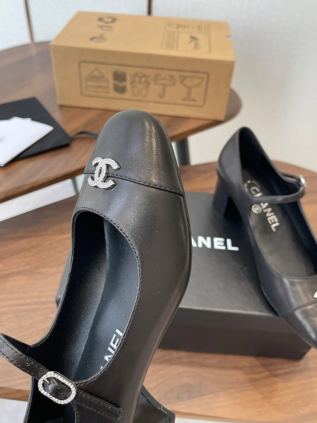 Туфли Женские Chanel 10713465