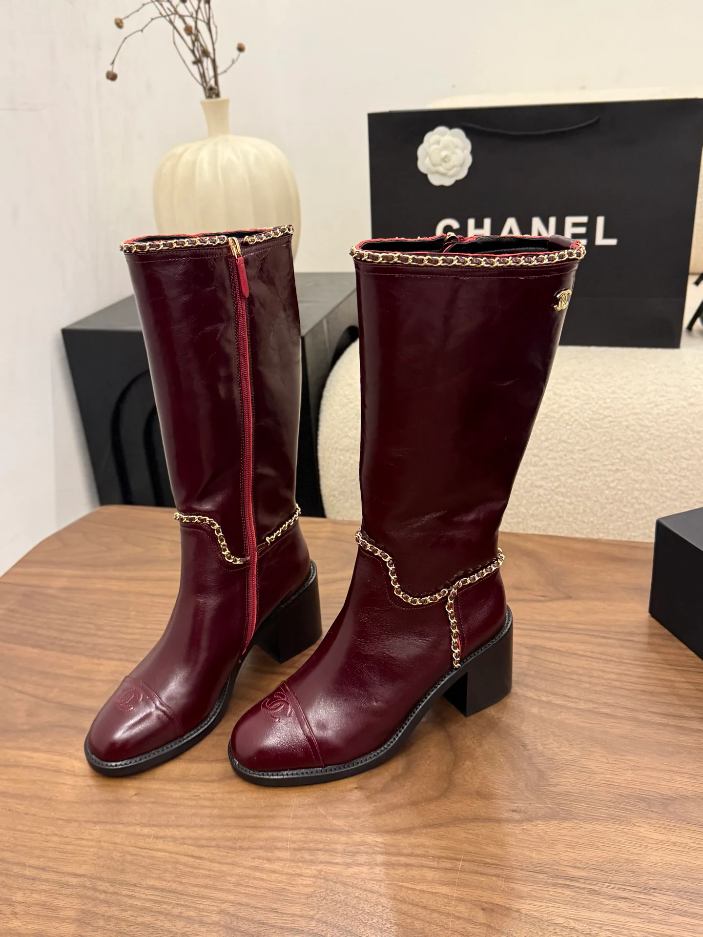 Сапоги Женские Chanel 18223580