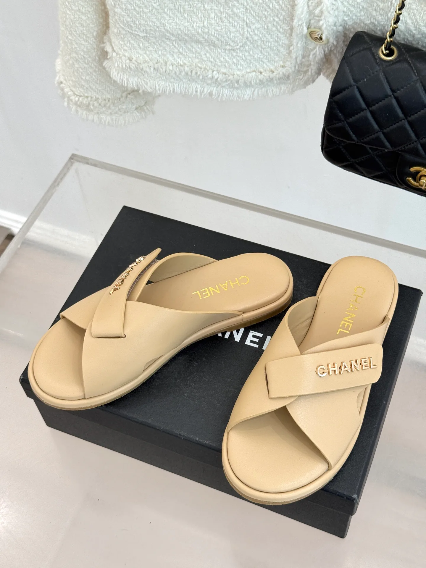 Шлепанцы Женские Chanel 12330967