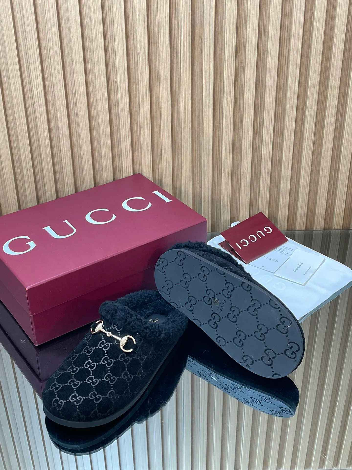 Тапочки Женские Gucci 18703252