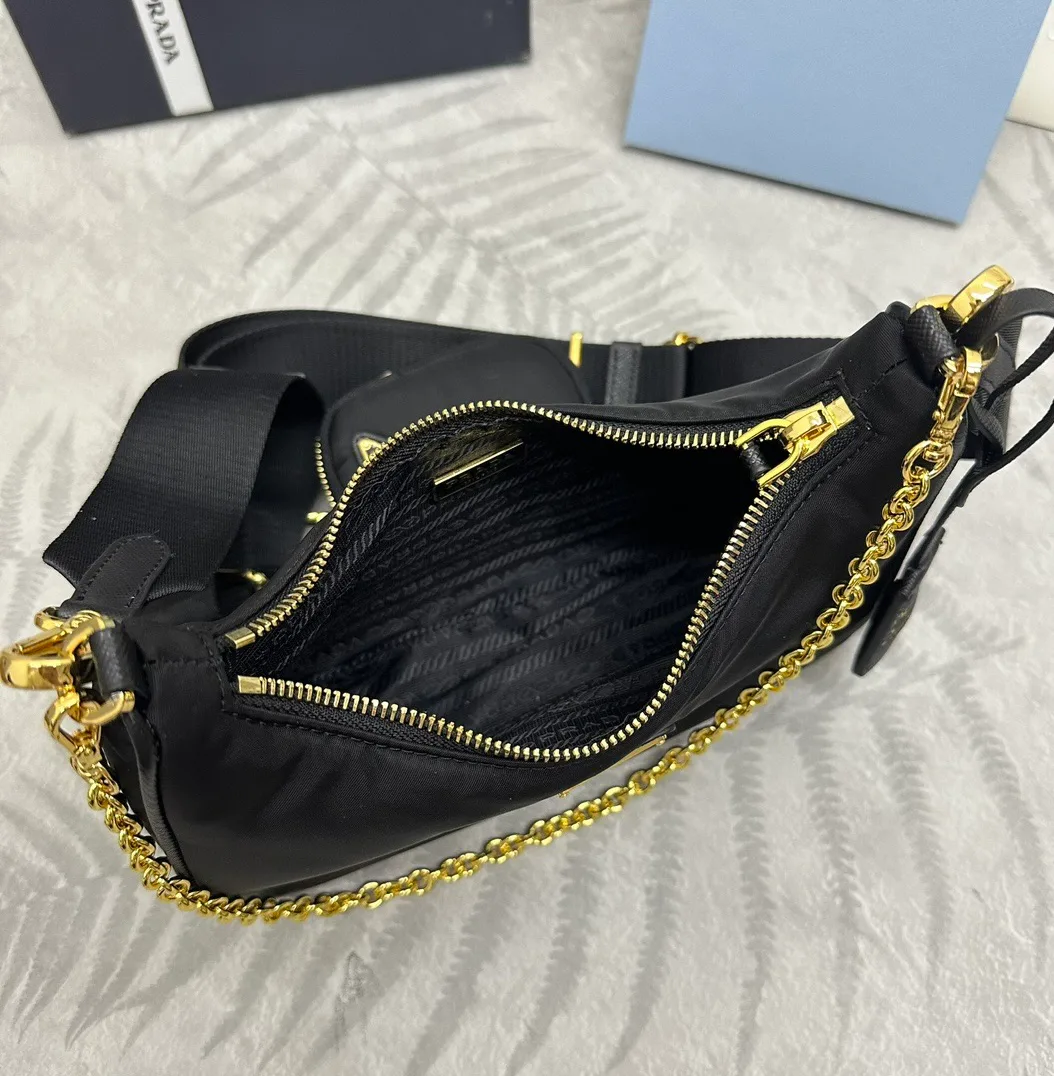 Сумки На Ремне Женские Prada 11627359
