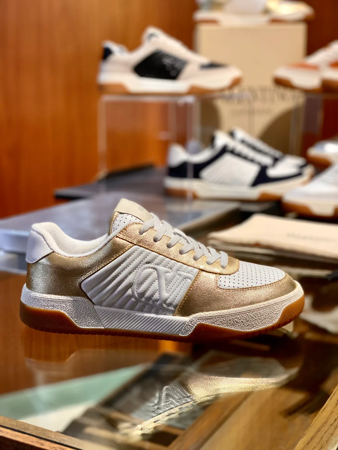 Кроссовки Женские Valentino 529905