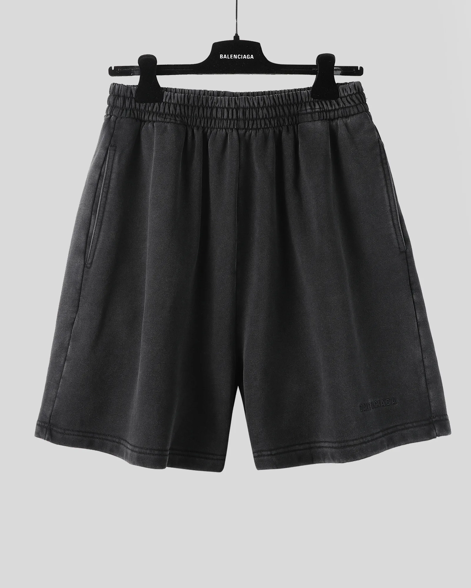 Шорты Женские Balenciaga 18190721