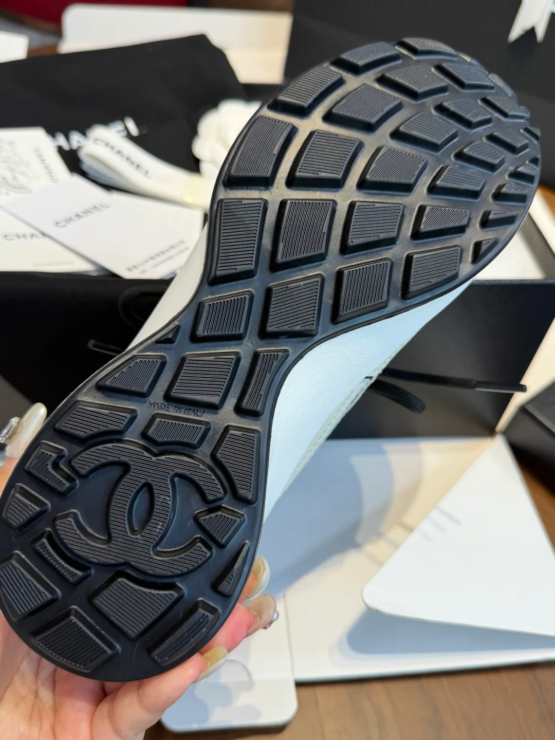 Кроссовки Женские Chanel 18067087