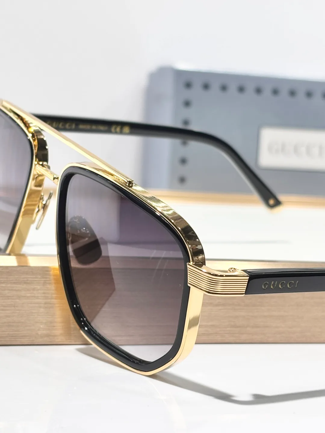 Очки Gucci 378832