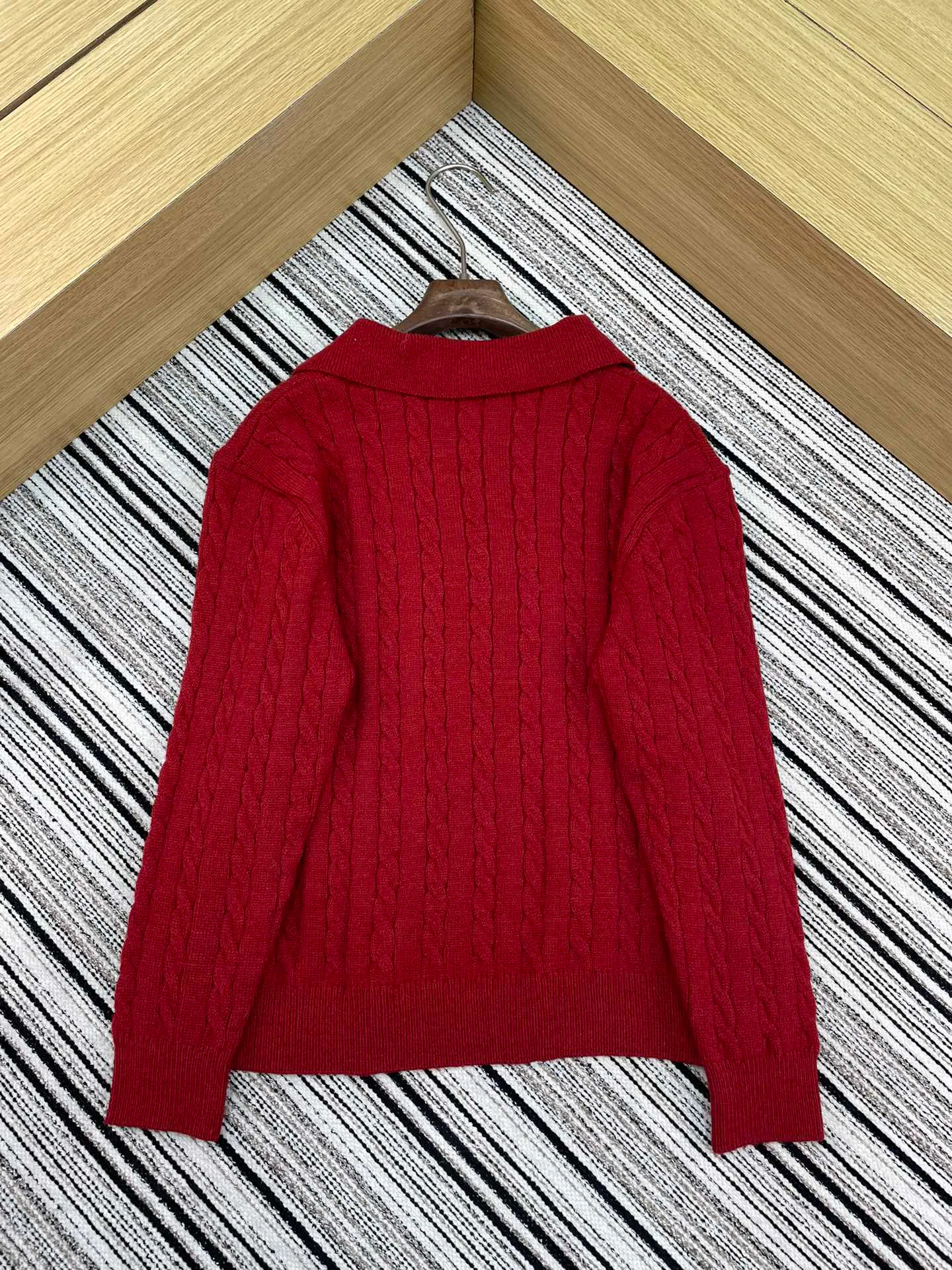 Джемперы И Свитеры Женские Chanel 1828606