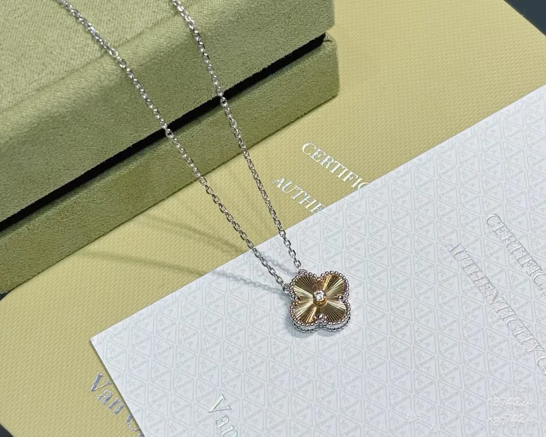 Бижутерия Van Cleef & Arpels 1847561