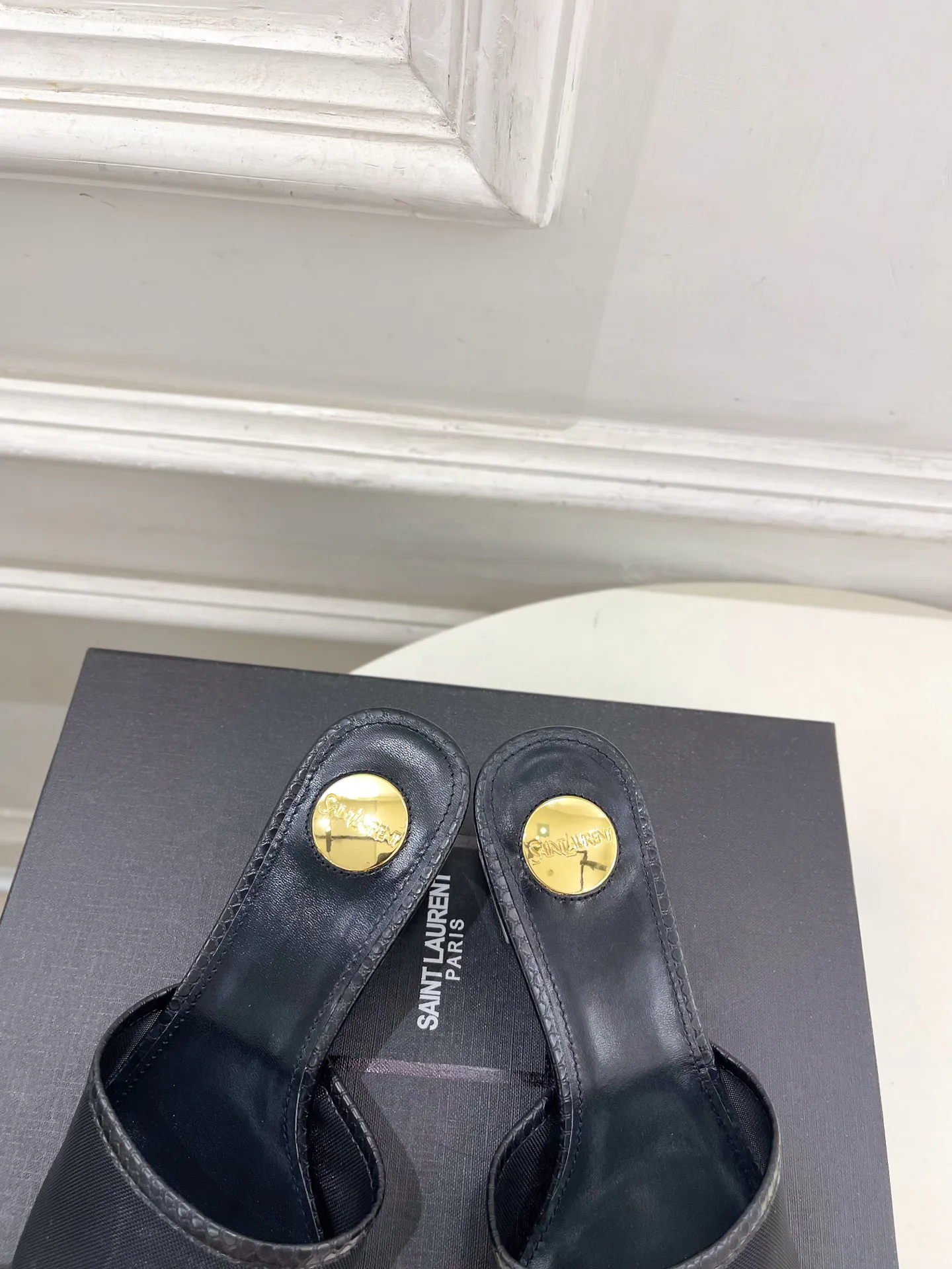 Босоножки Женские Saint Laurent 17506897