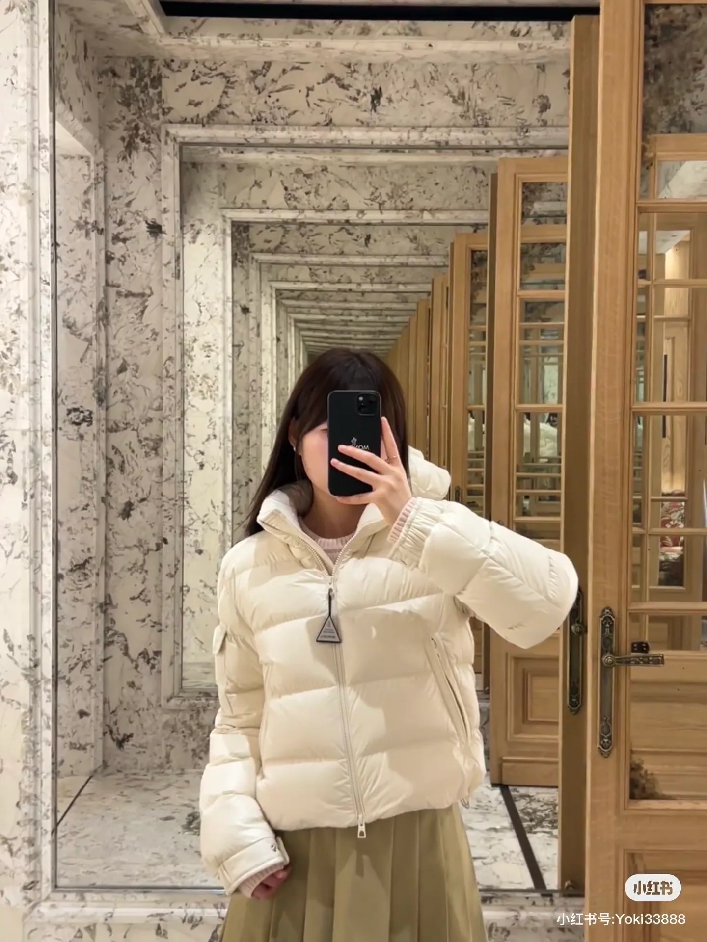 Куртки И Пуховики Женские Moncler 19052088