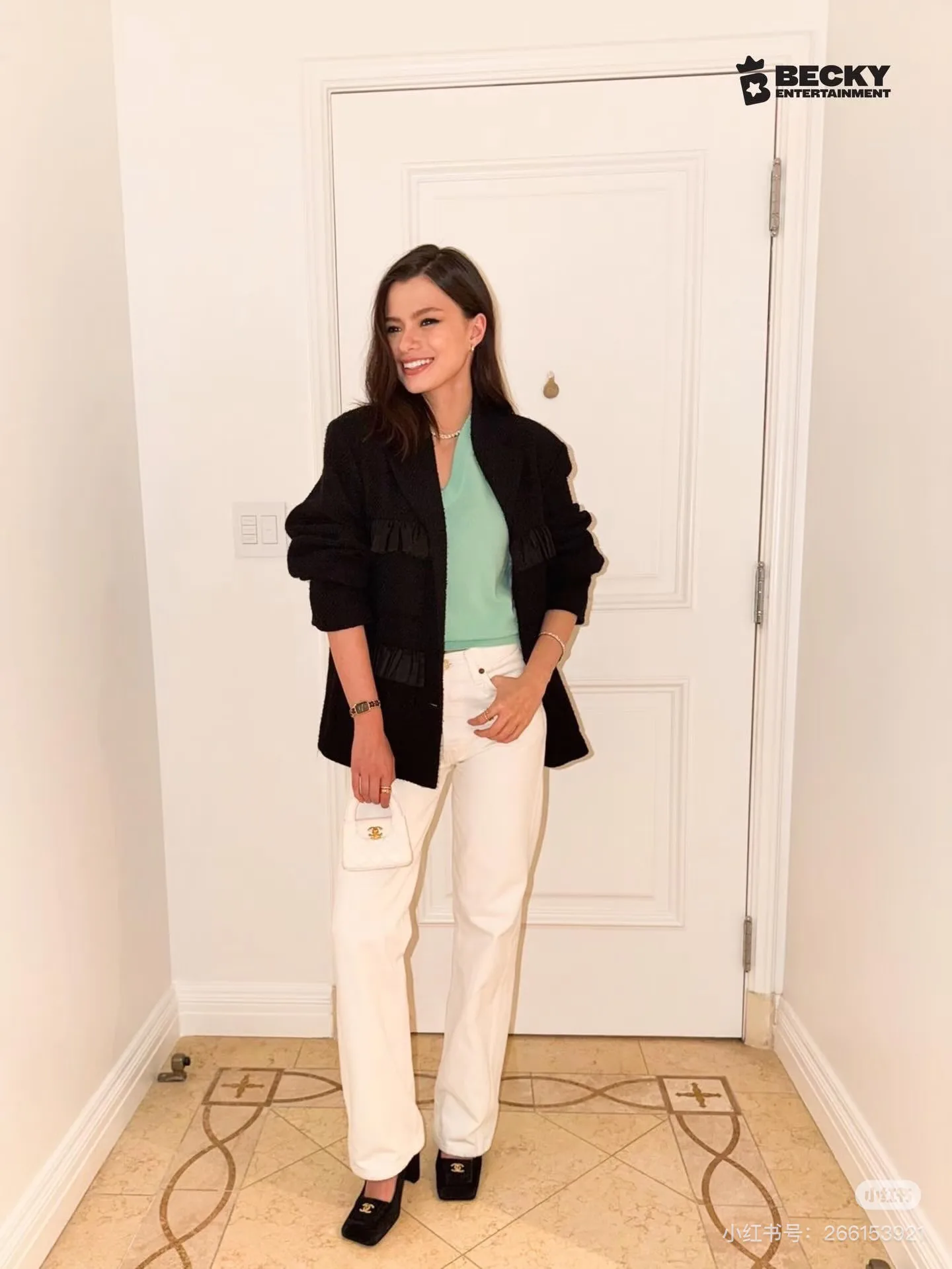 Жакеты Женские Chanel 11446335