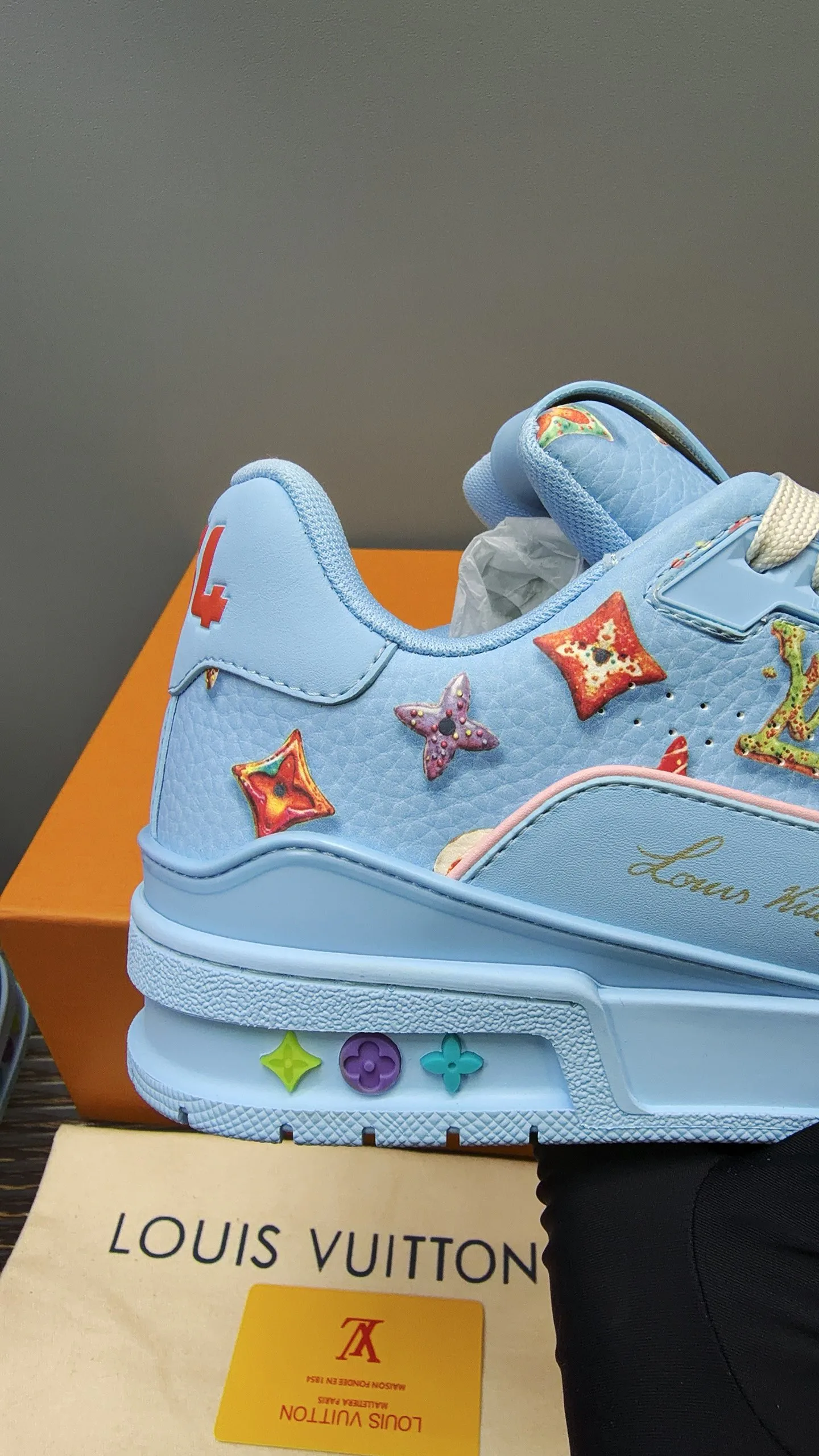 Кроссовки Женские Louis Vuitton 6134638