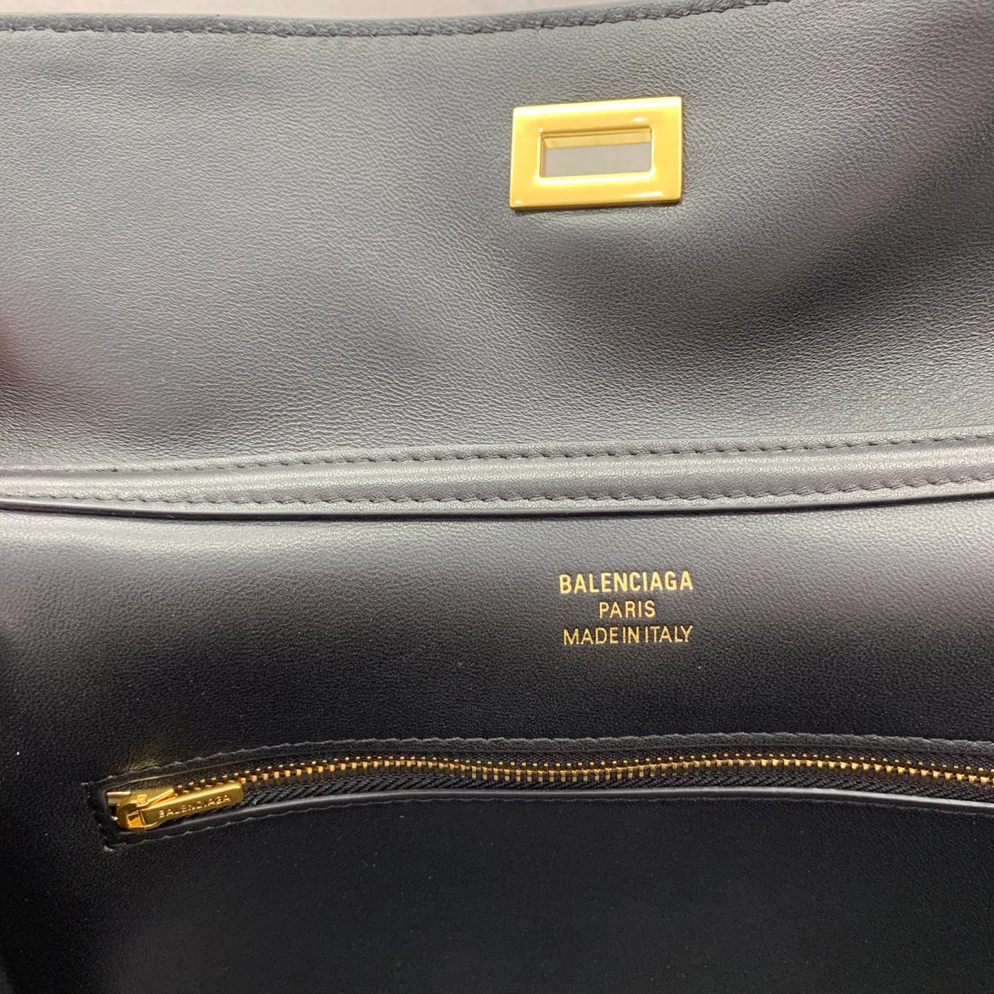 Классические Сумки Женские Balenciaga 18136006