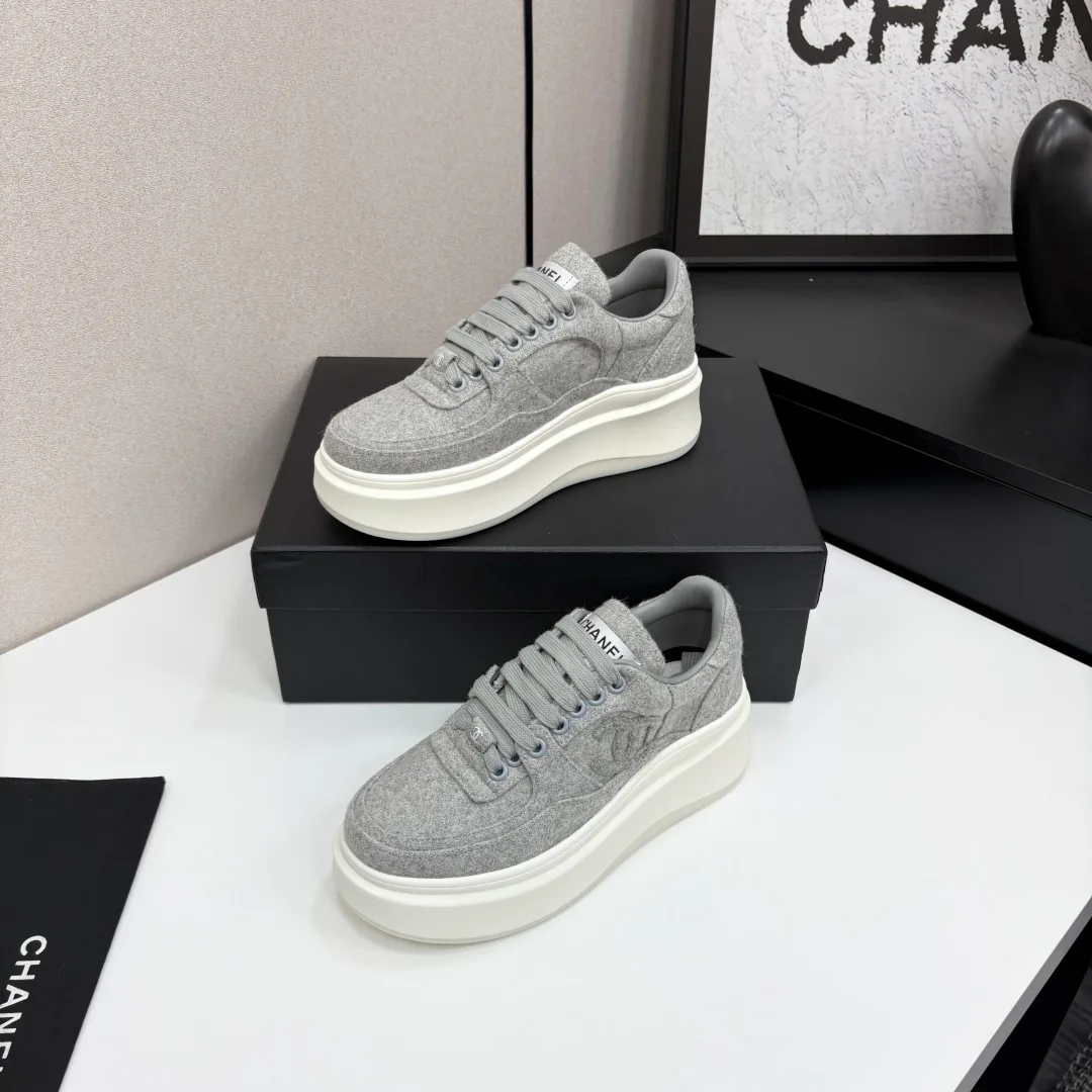 Кроссовки Женские Chanel 4502661