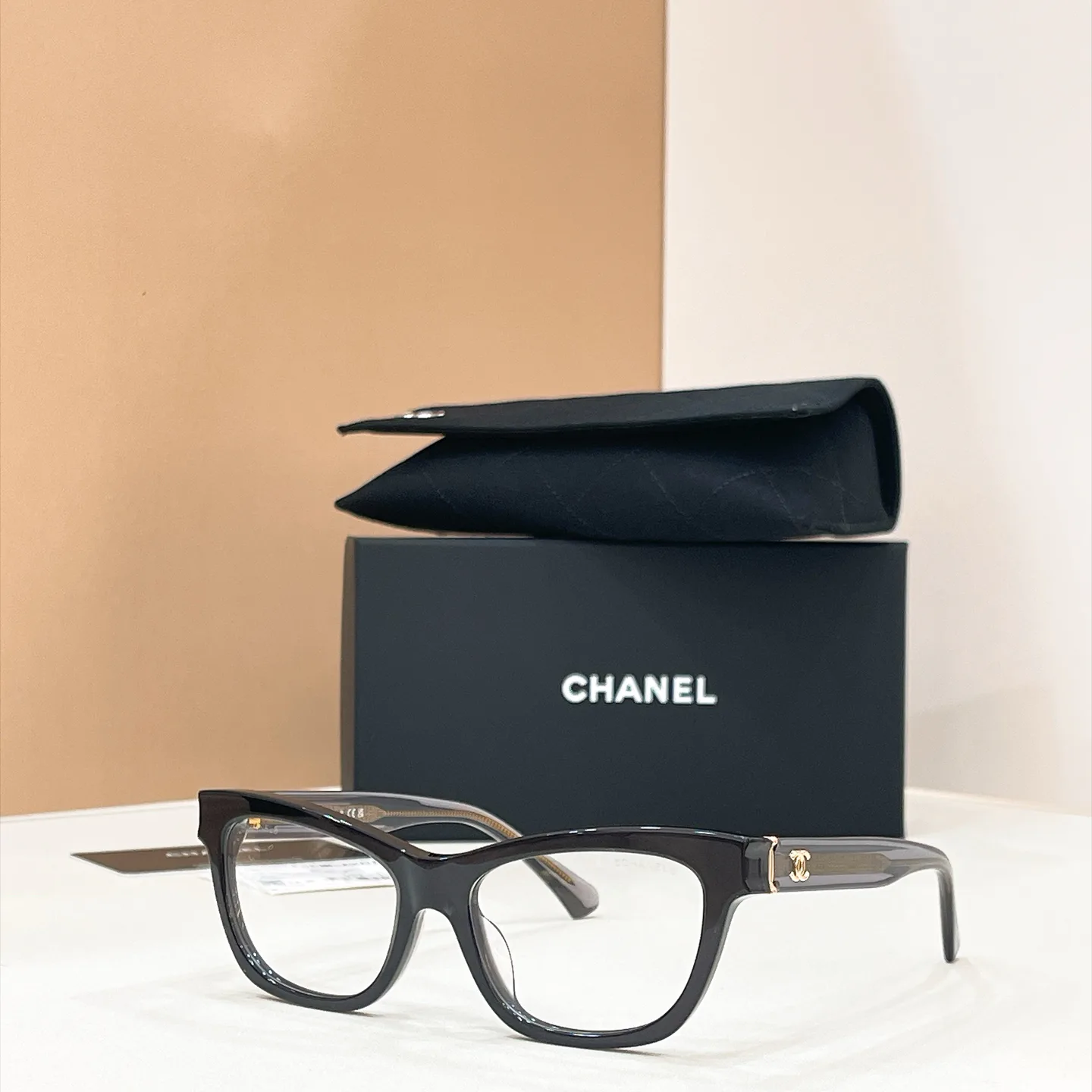 Очки Chanel 17992512