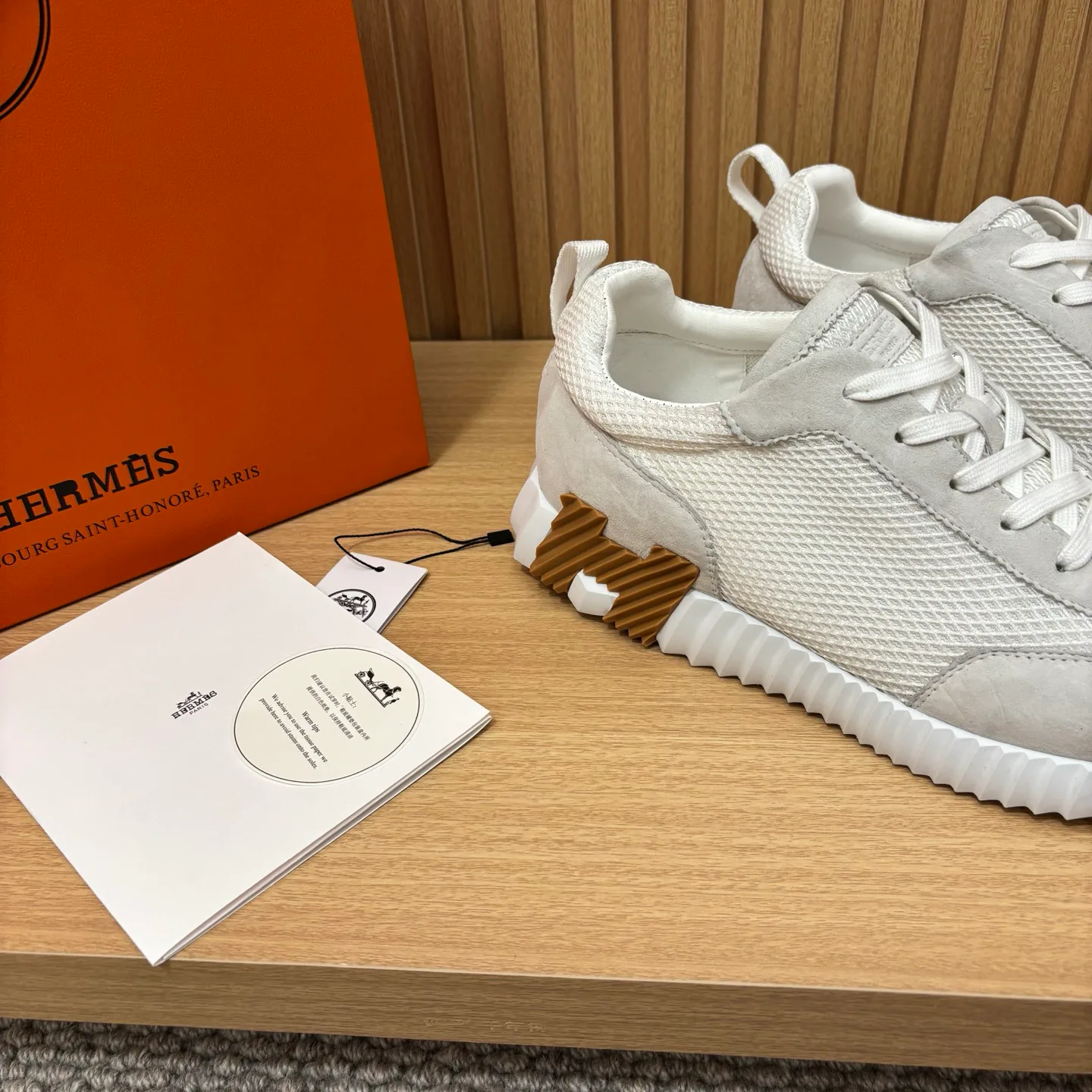 Кроссовки Женские Louis Vuitton 18438921