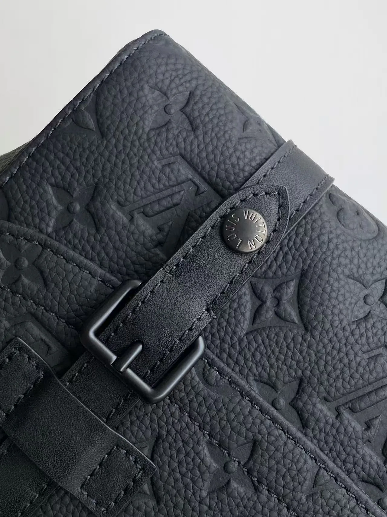 Сумки На Ремне Женские Louis Vuitton 11872279