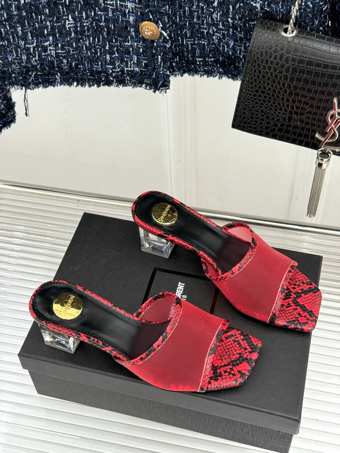 Босоножки Женские Saint Laurent 17024886