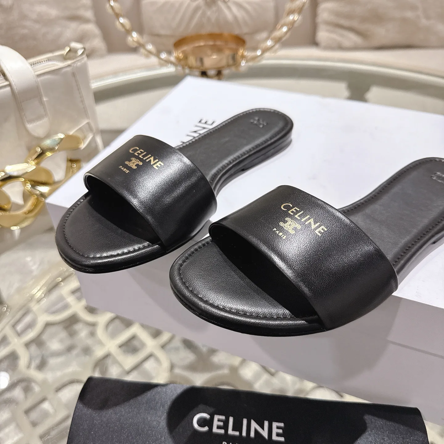 Шлепанцы Женские Celine 2375711