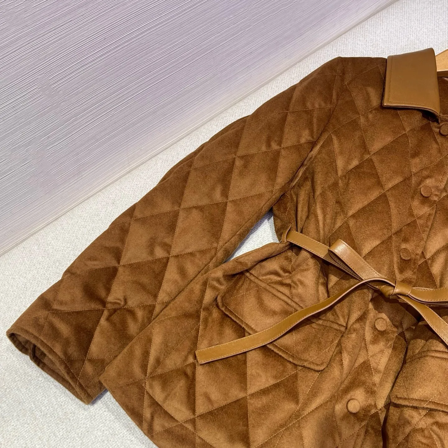 Куртки И Пуховики Женские Burberry 19813588