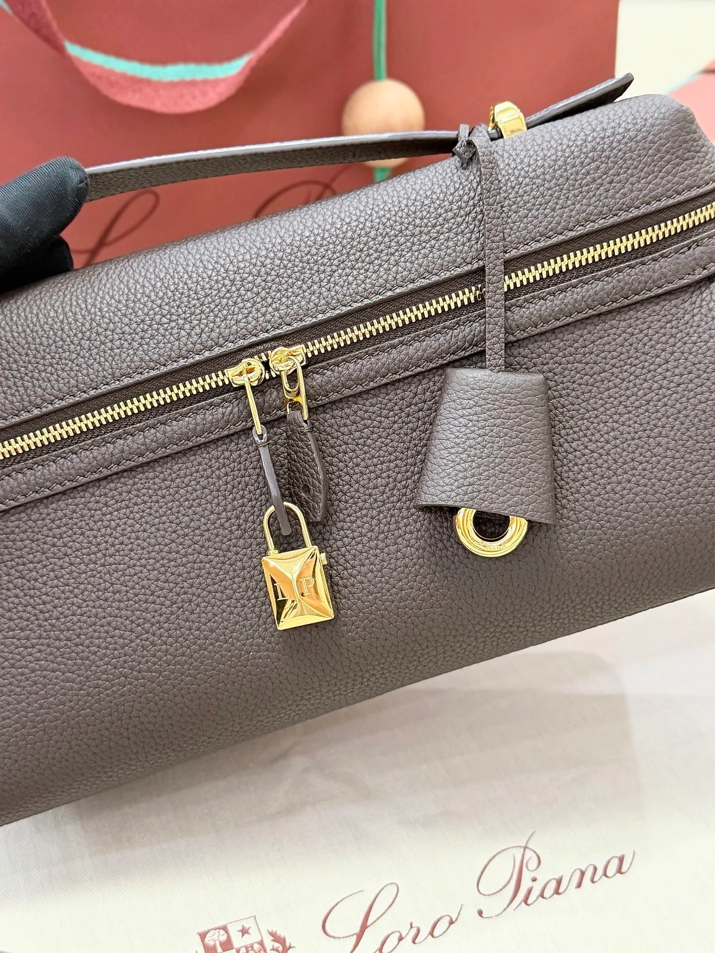 Классические Сумки Женские Loro Piana 17692349