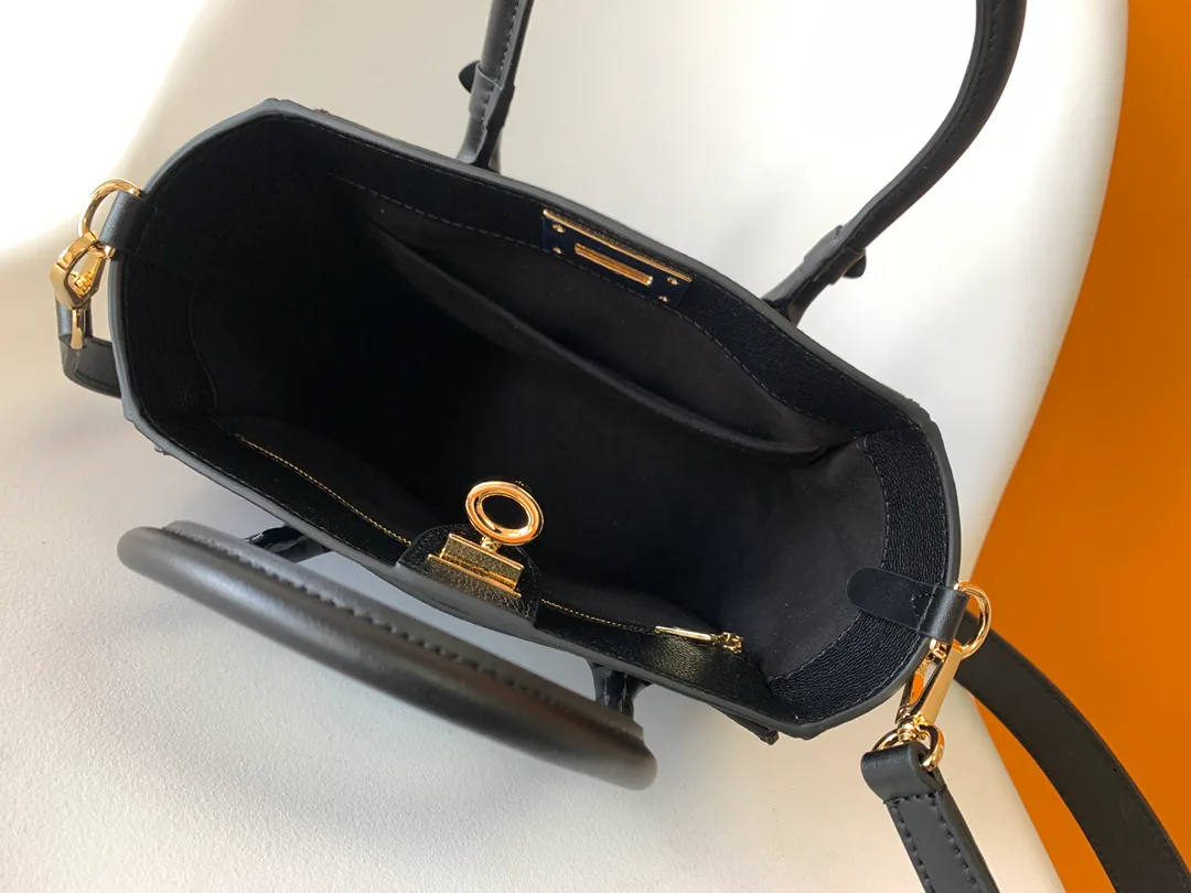 Классические Сумки Женские Louis Vuitton 11185385