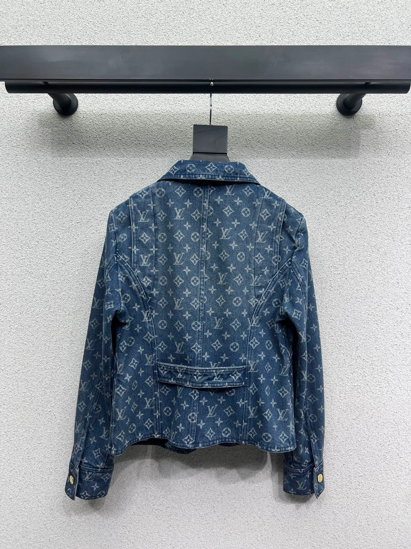 Куртки Женские Louis Vuitton 32128