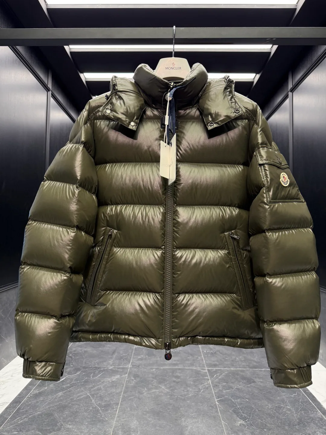 Куртки И Пуховики Женские Moncler 1694334