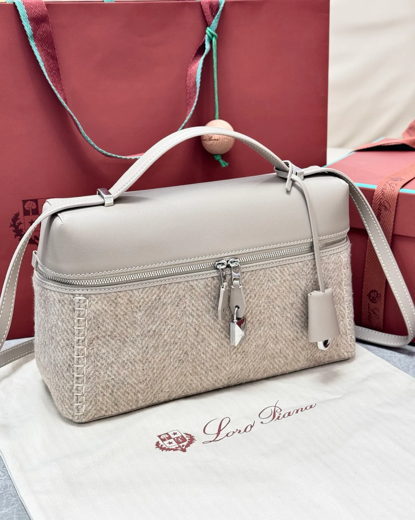 Классические Сумки Женские Loro Piana 17565042