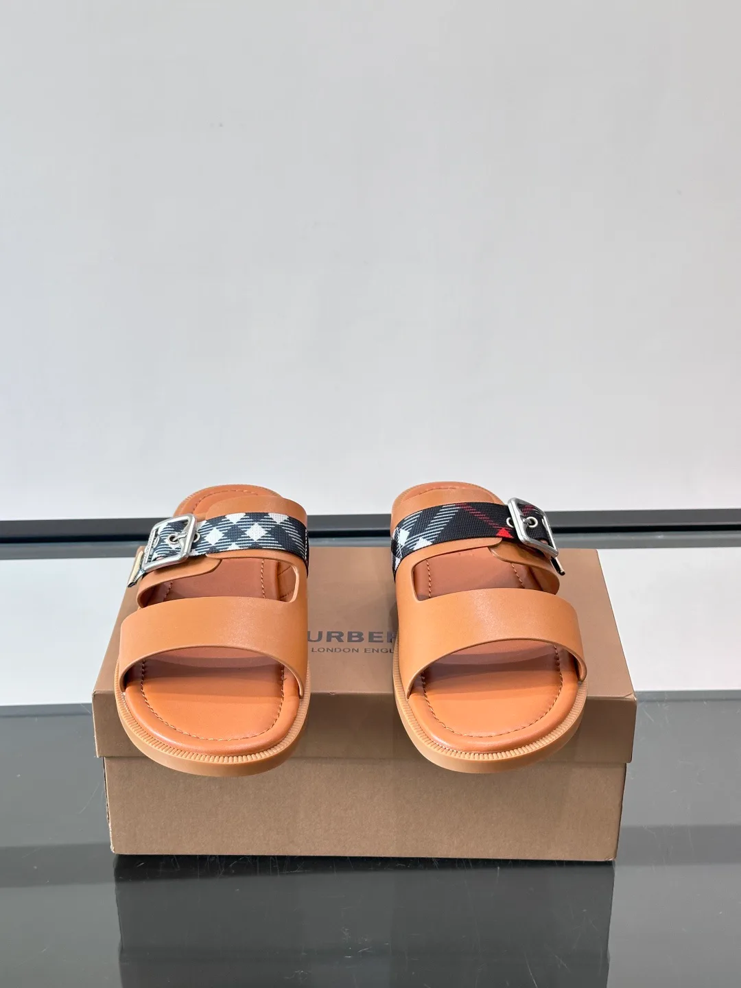 Сандалии Мужские Burberry 13546920