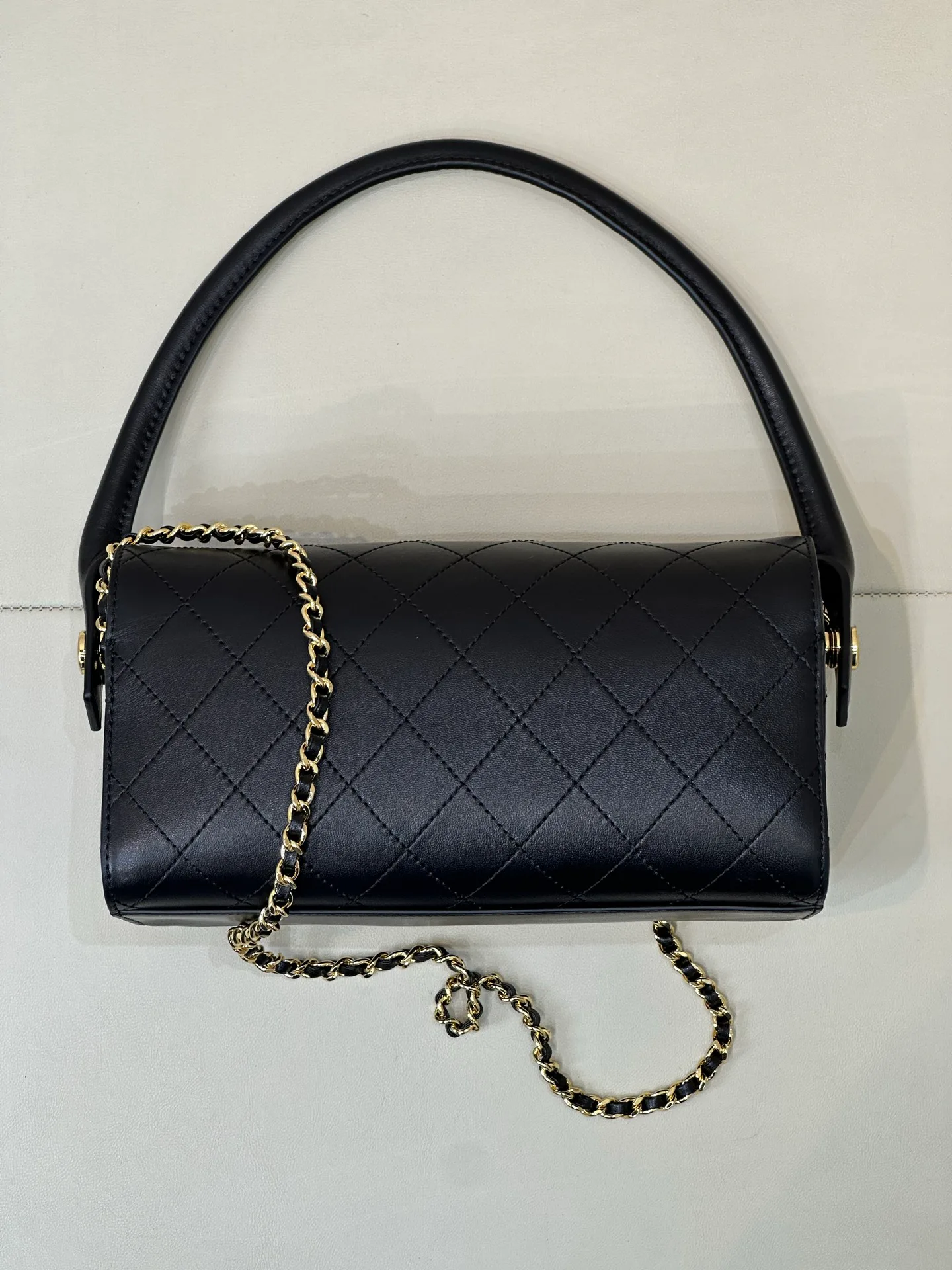 Классические Сумки Женские Chanel 17376204