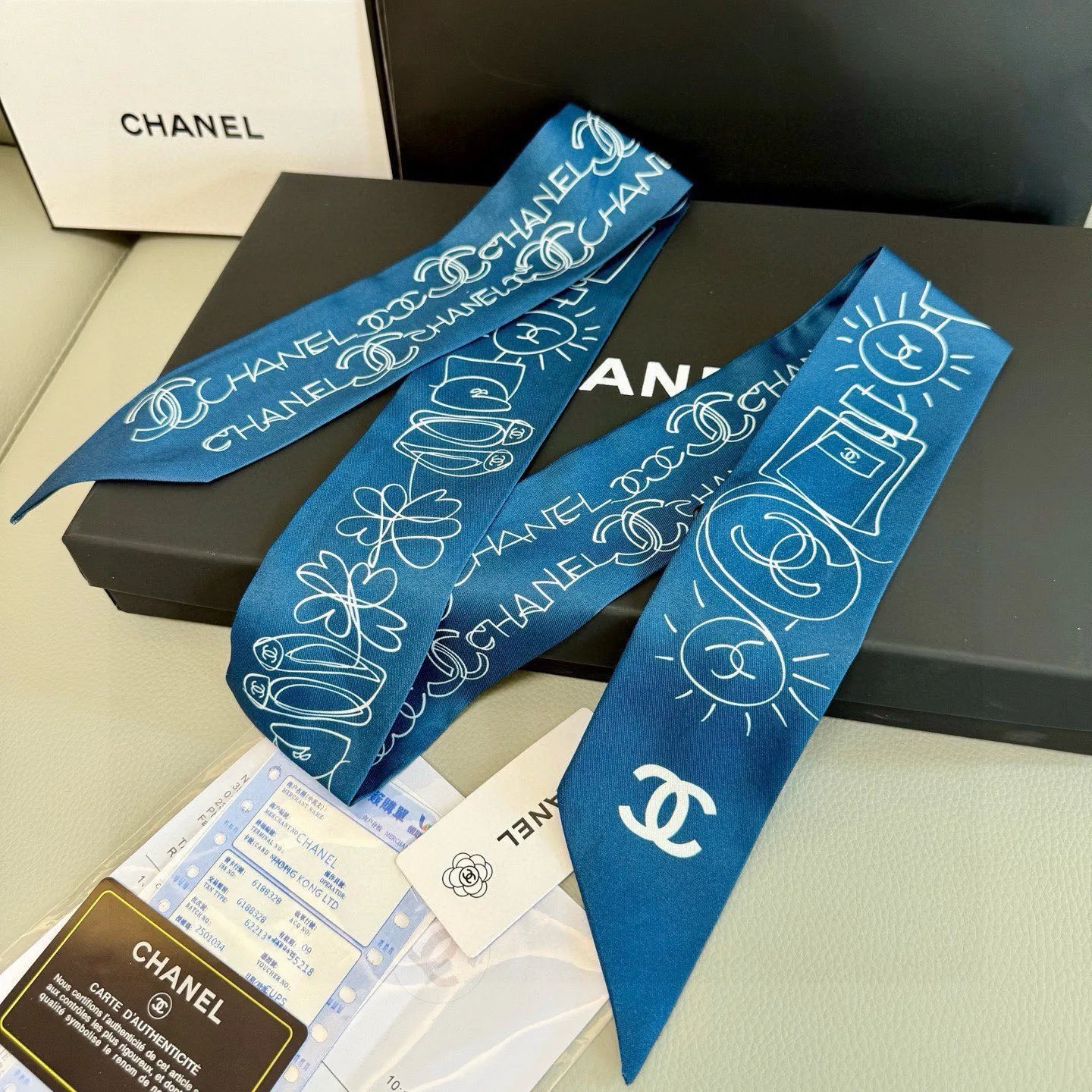 Платки Chanel 11888317
