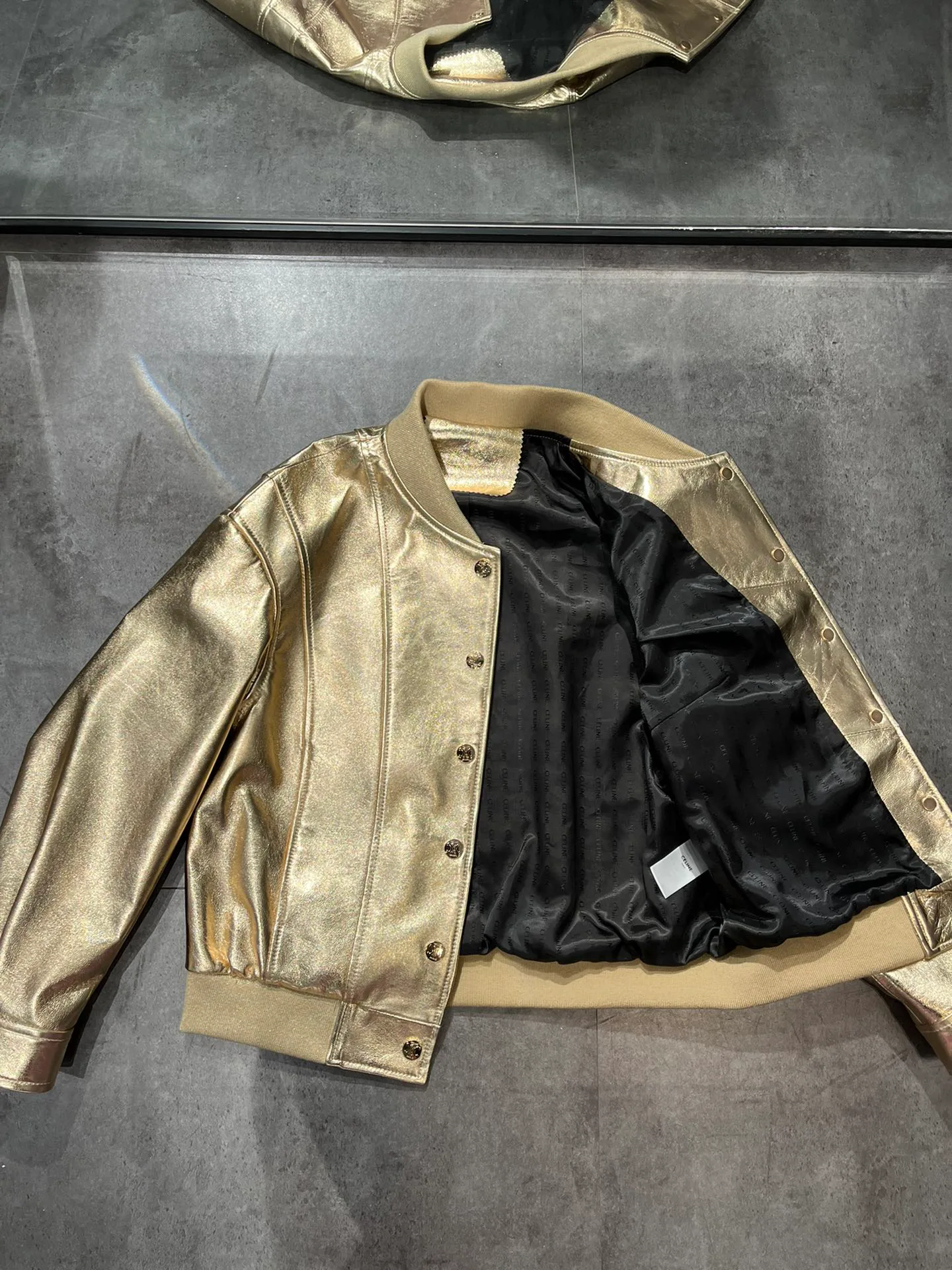 Кожаные Куртки И Дублёнки Мужские Celine 11182654