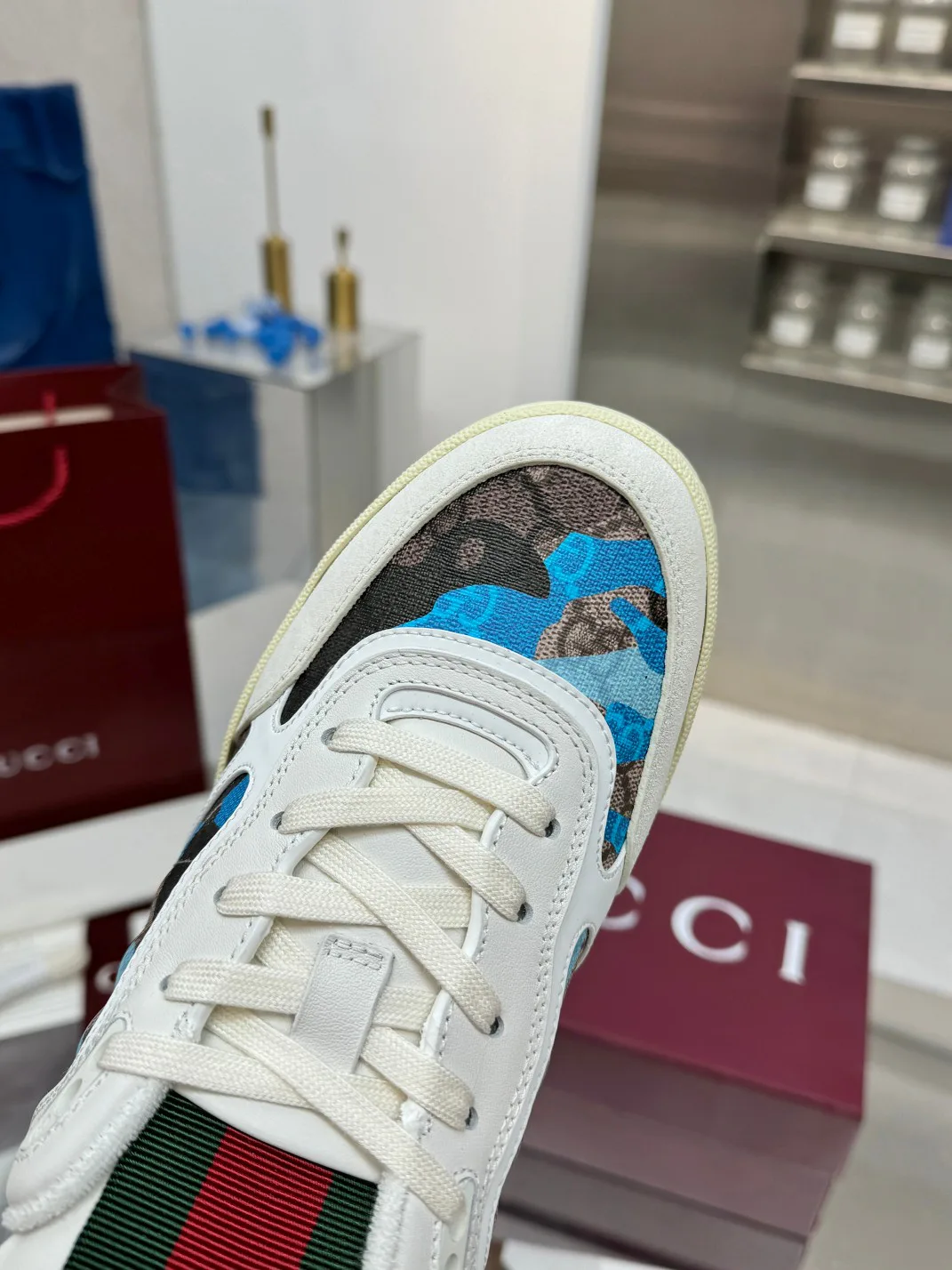 Кроссовки Женские Gucci 2492437