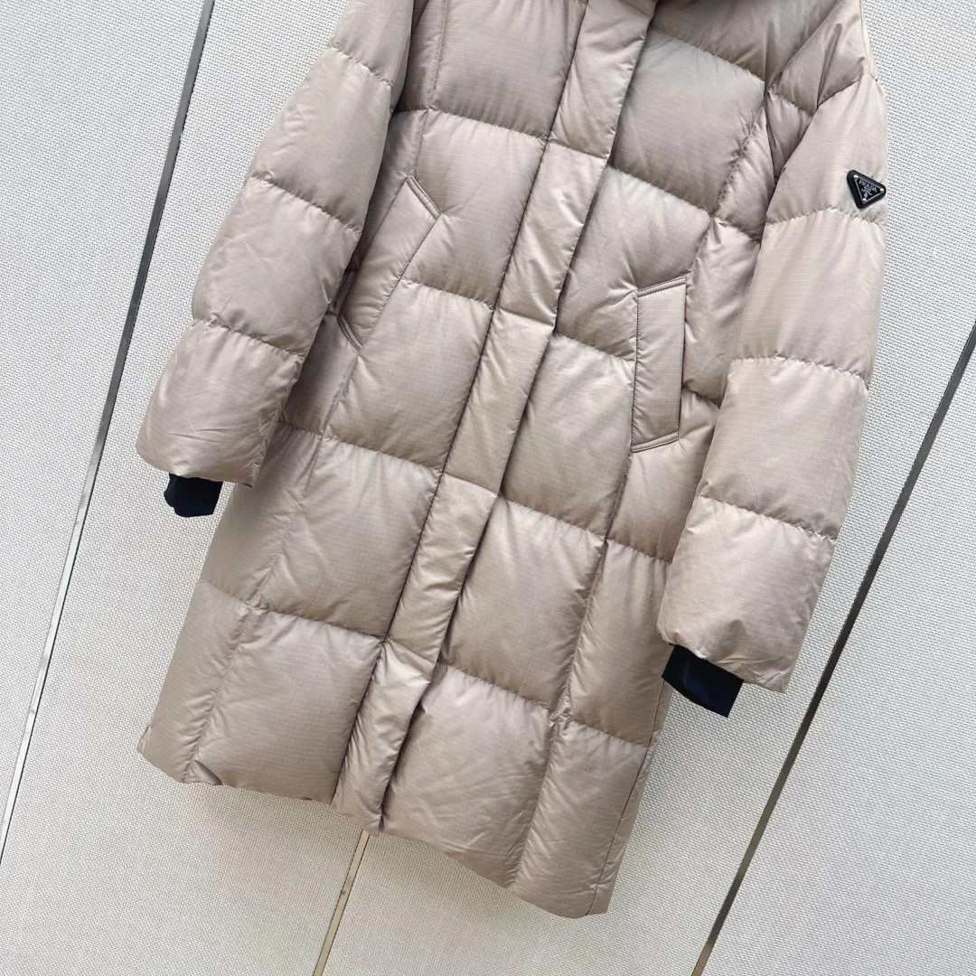 Куртки И Пуховики Женские Prada 18094560