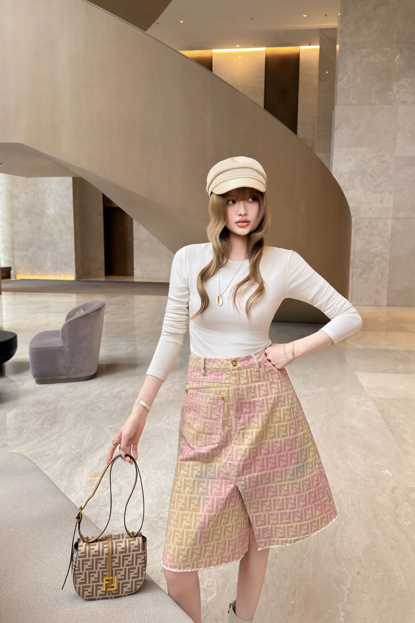 Юбки Женские Fendi 13232010