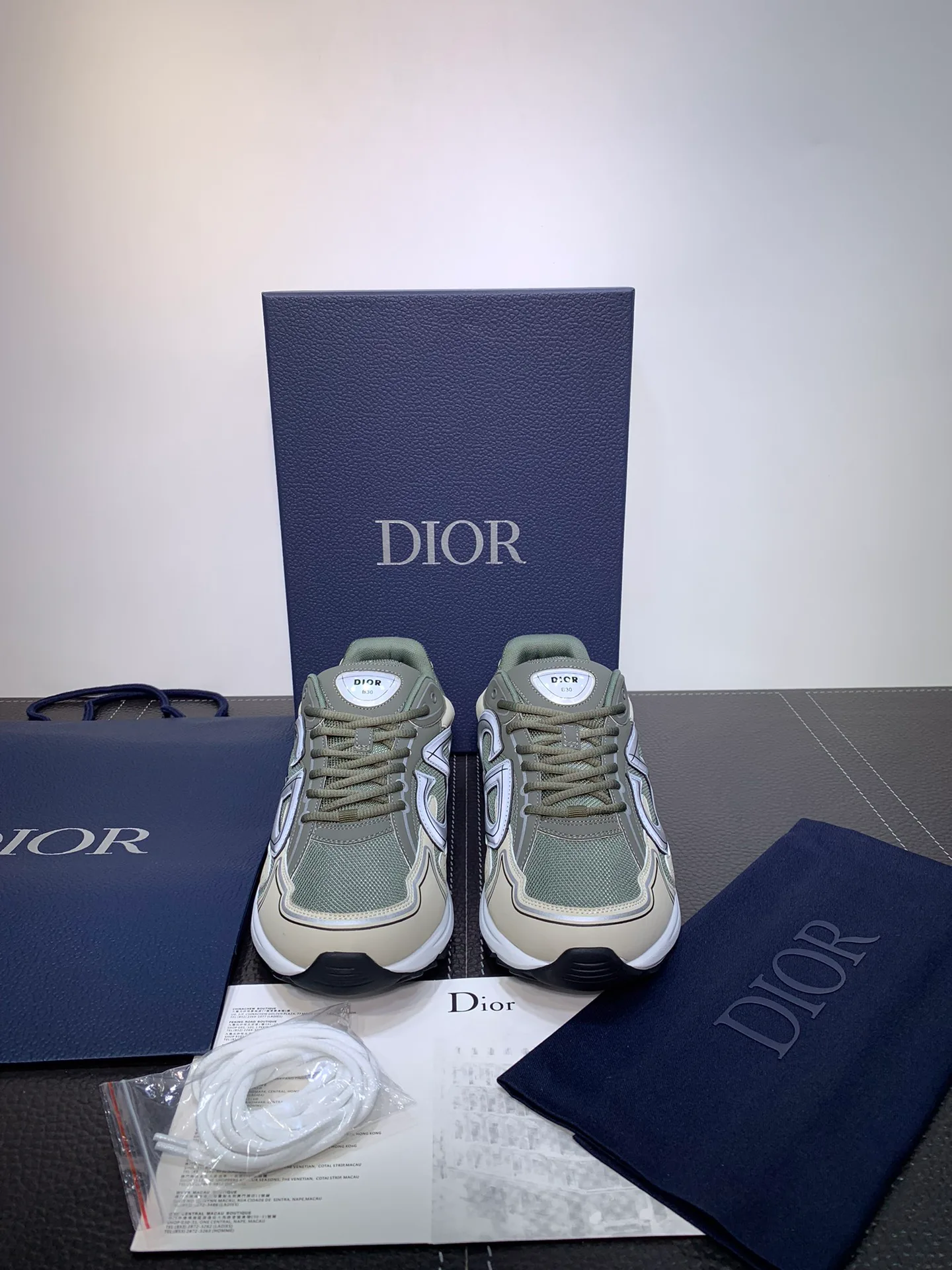 Кроссовки Женские Christian Dior 11617792