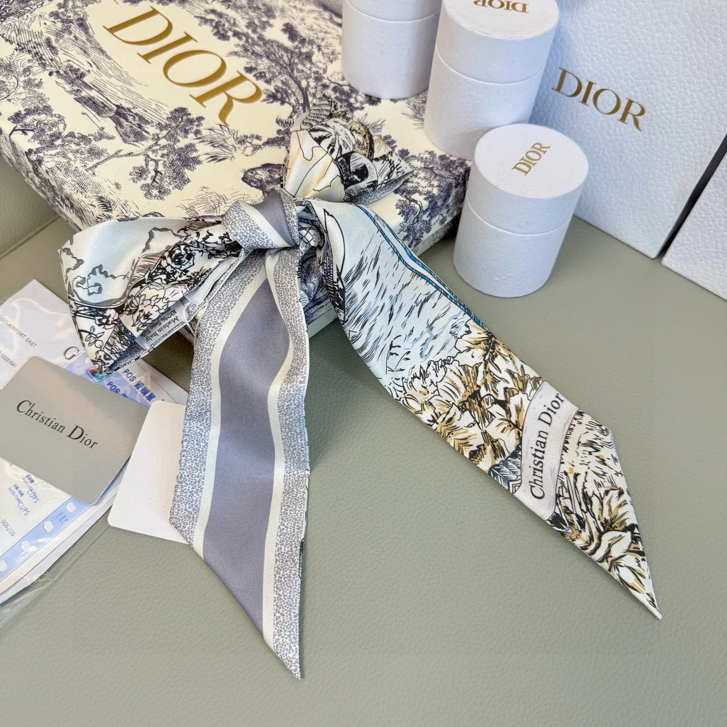 Платки Christian Dior 11888307