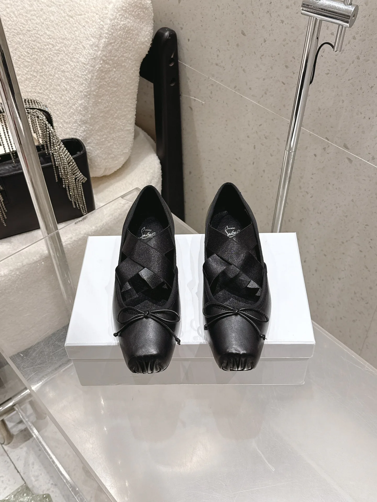 Туфли Женские Christian Louboutin 13078803