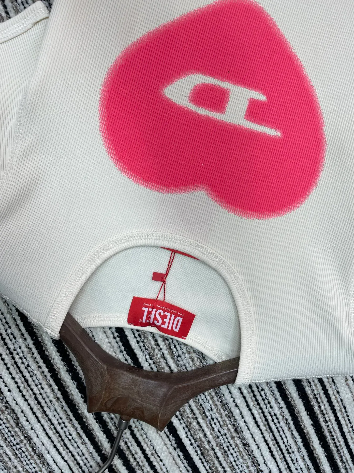 Футболки Женские Diesel 1024035