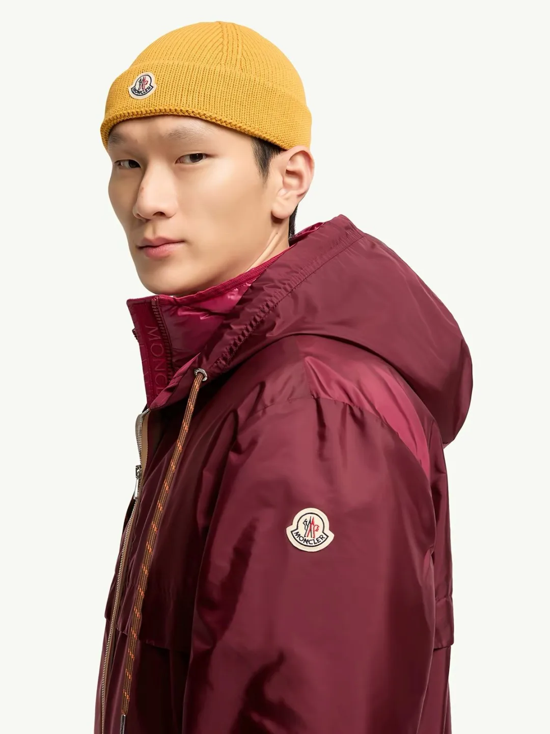 Куртки И Пуховики Женские Moncler 18002114