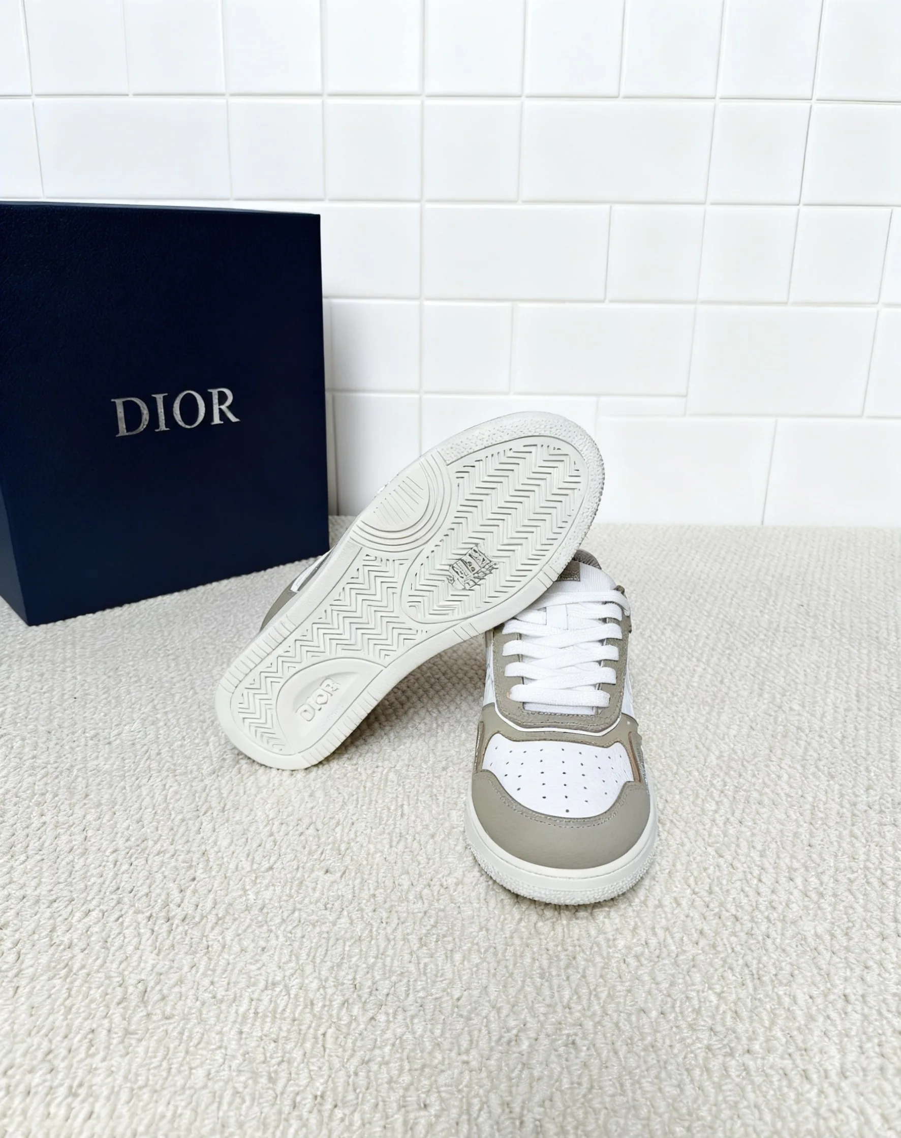 Кроссовки Женские Christian Dior 541370