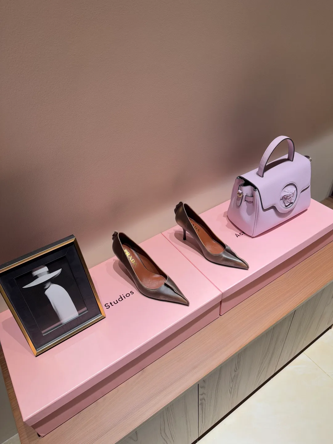 Туфли Женские Prada 11410350